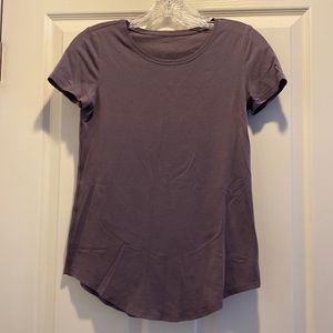 Lululemon basic short sleeve T size 4